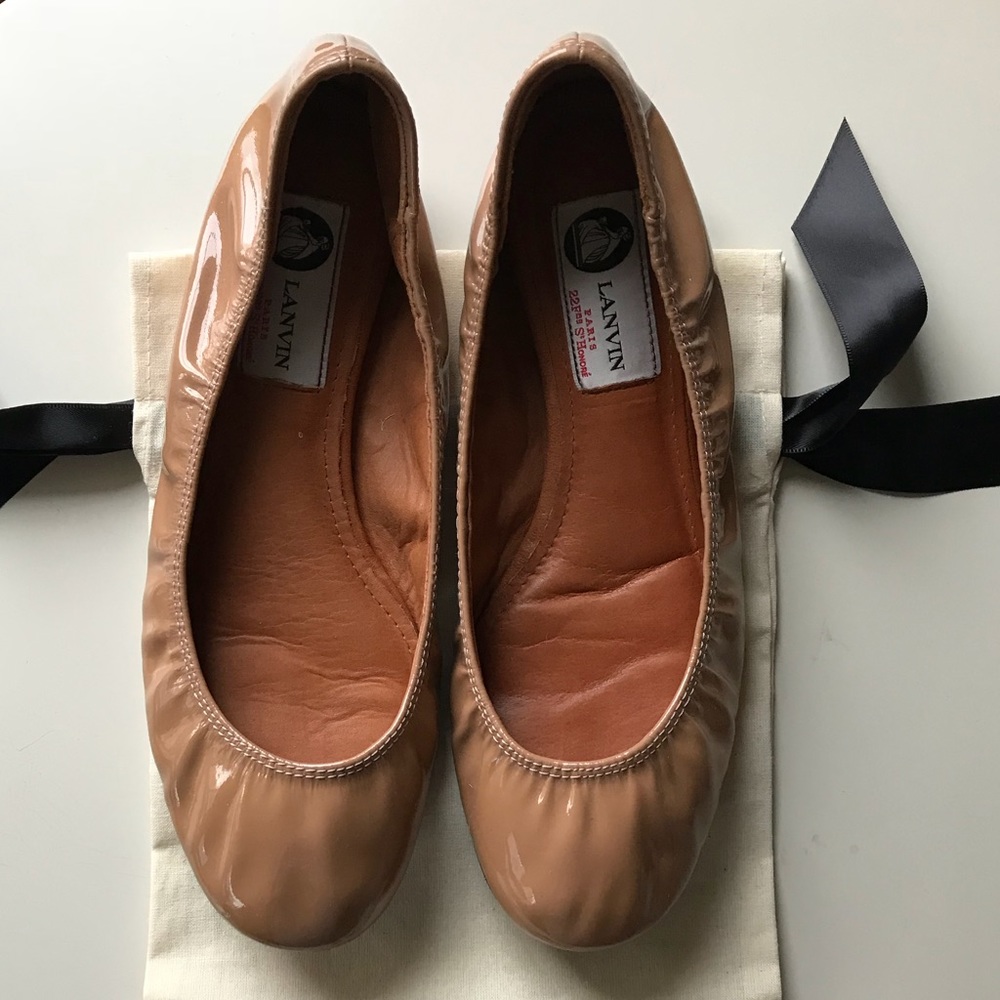 Lanvin nude patent flats
